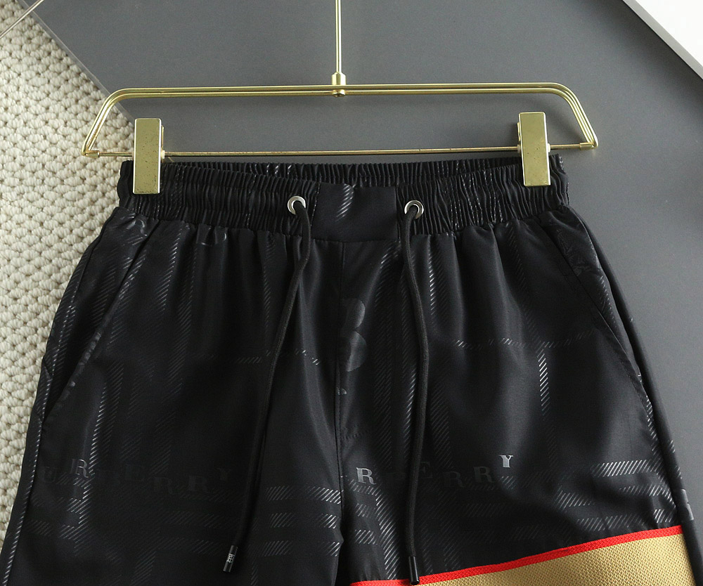 Burberry Short Pants